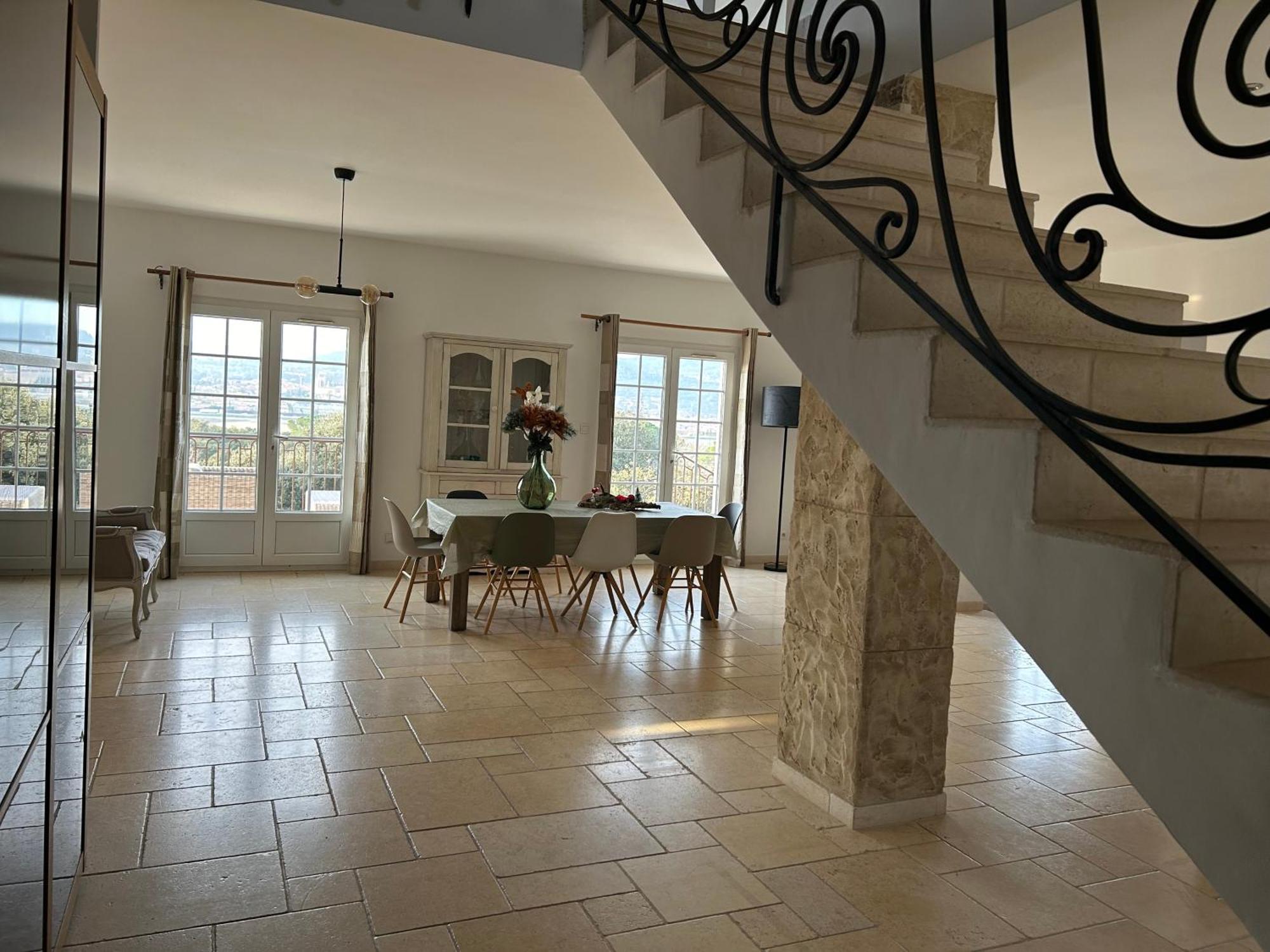 Magnifique Villa Avec Piscine Сен-Максимен-ла-Сент-Бом Екстериор снимка